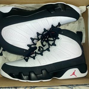 AIR JORDAN RETRO 9